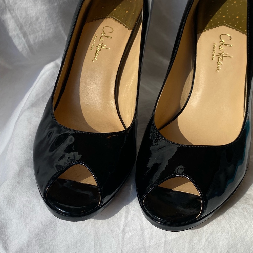 Cole Haan black patent leather peep toe heels size 10B